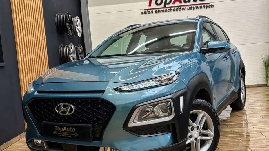 HYUNDAI Kona -