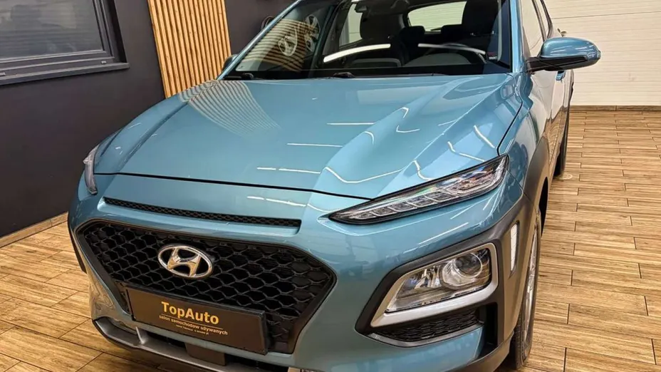 HYUNDAI Kona -