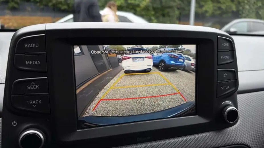 HYUNDAI Kona -