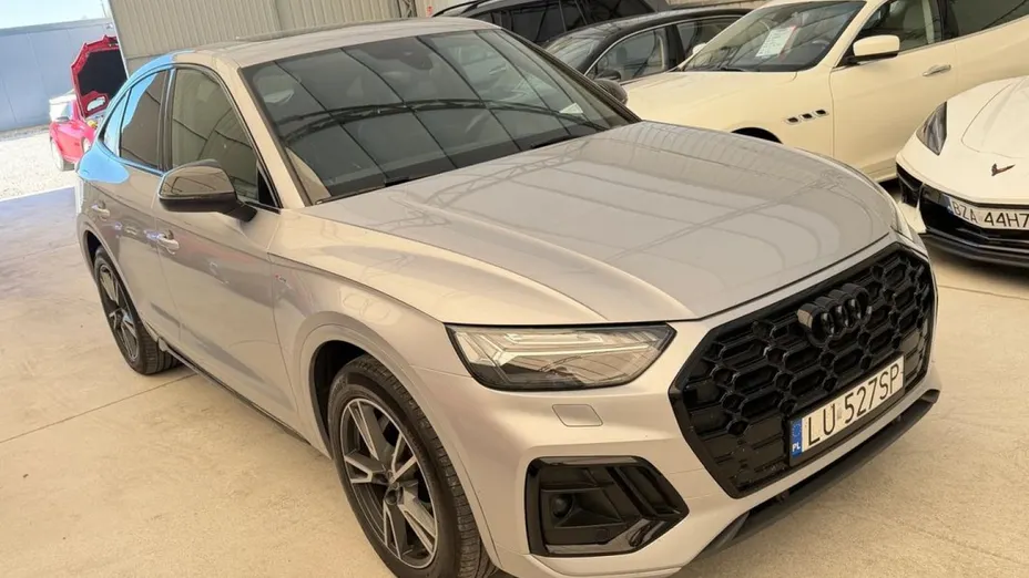 AUDI Q5 -
