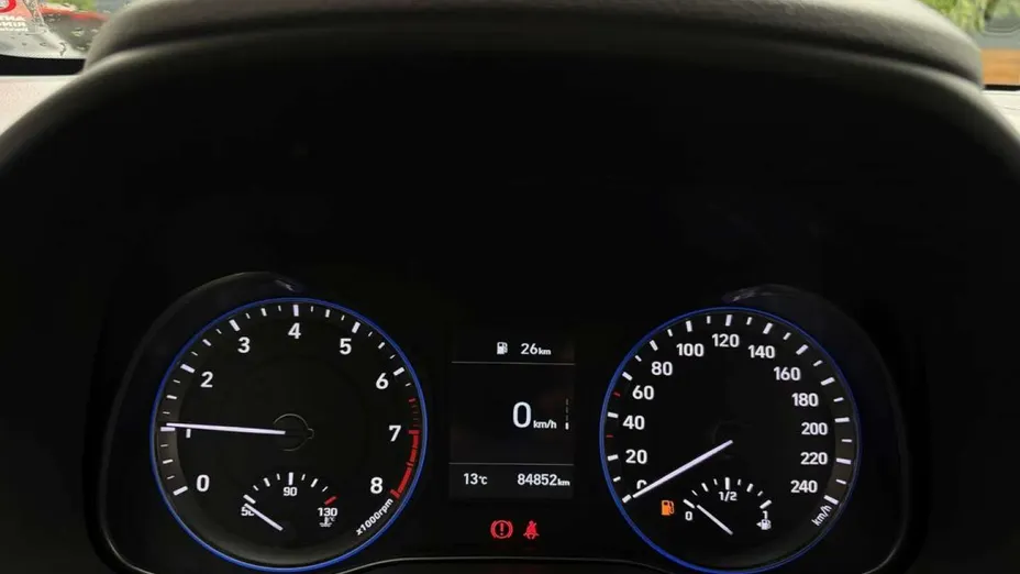 HYUNDAI Kona -