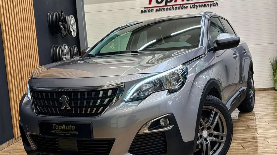 PEUGEOT 3008 -