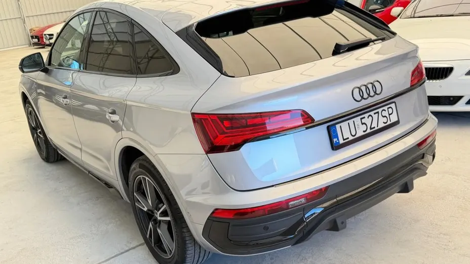 AUDI Q5 -