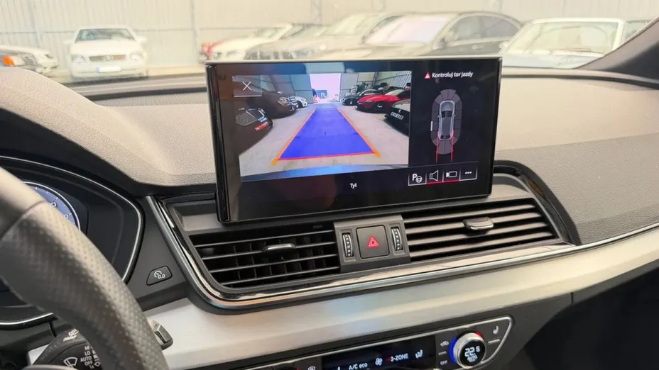 AUDI Q5 -