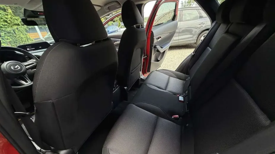 MAZDA CX-30 -
