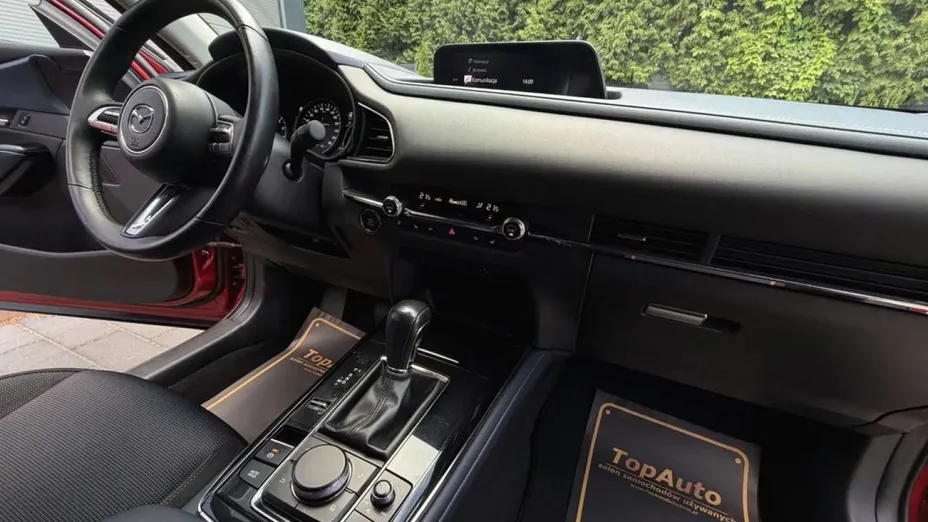 MAZDA CX-30 -