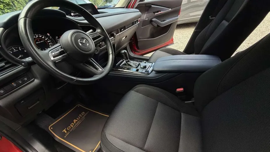 MAZDA CX-30 -