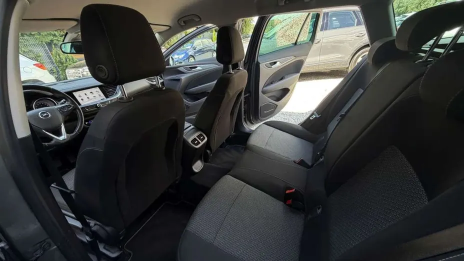 OPEL Insignia -