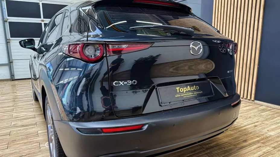 MAZDA CX-30 -