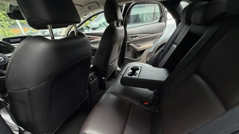 MAZDA CX-30 -