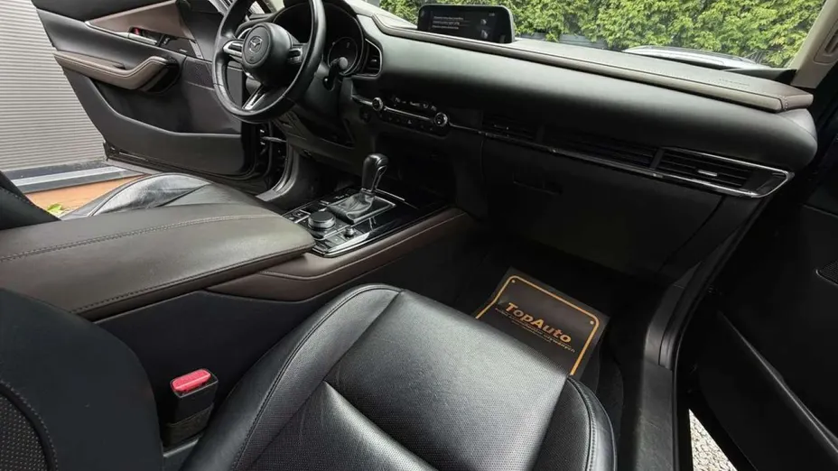 MAZDA CX-30 -