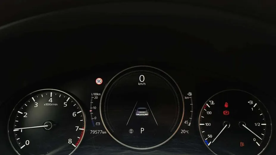 MAZDA CX-30 -