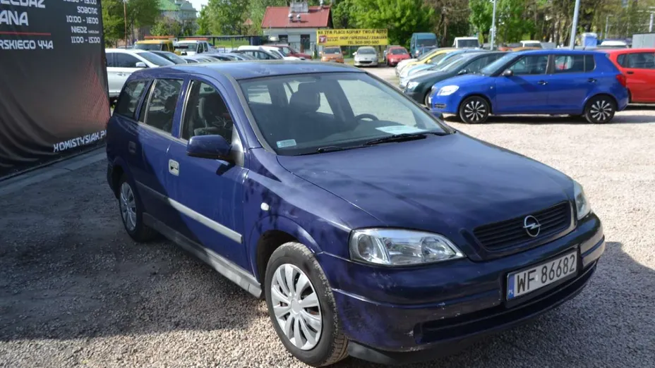 OPEL Astra -