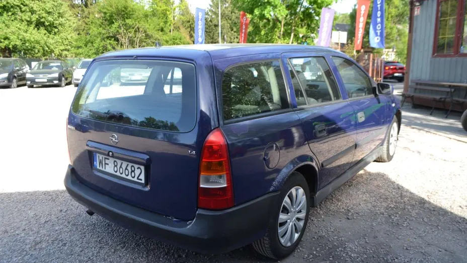 OPEL Astra -