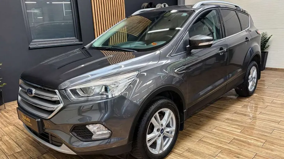 FORD Kuga -