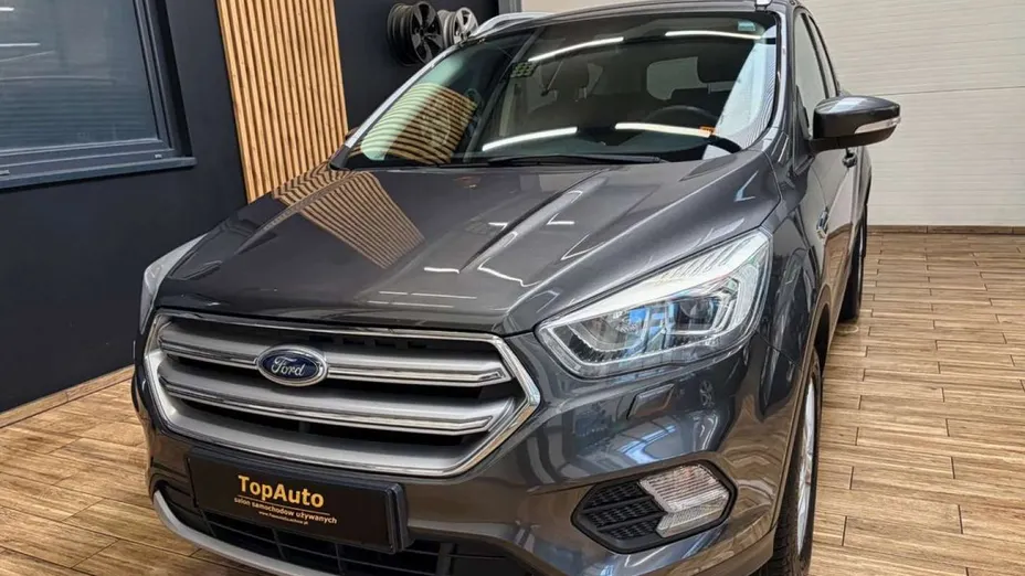FORD Kuga -