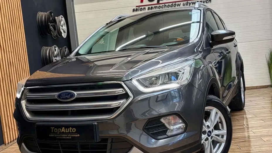 FORD Kuga -