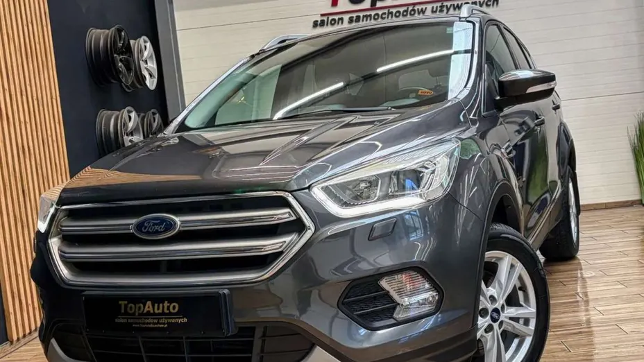 FORD Kuga -