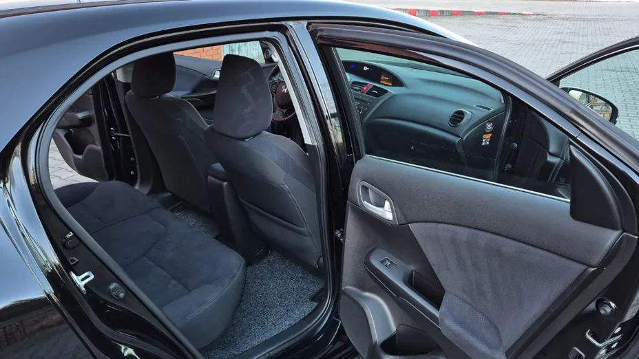 HONDA Civic -