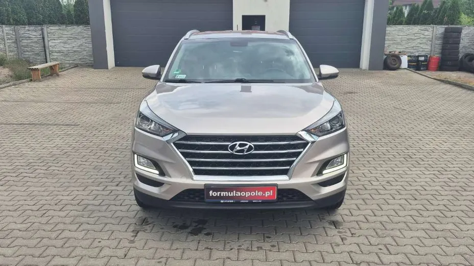 HYUNDAI Tucson -