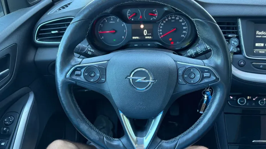 OPEL Grandland X -