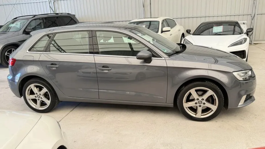 AUDI A3 Sportback -