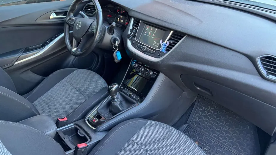 OPEL Grandland X -