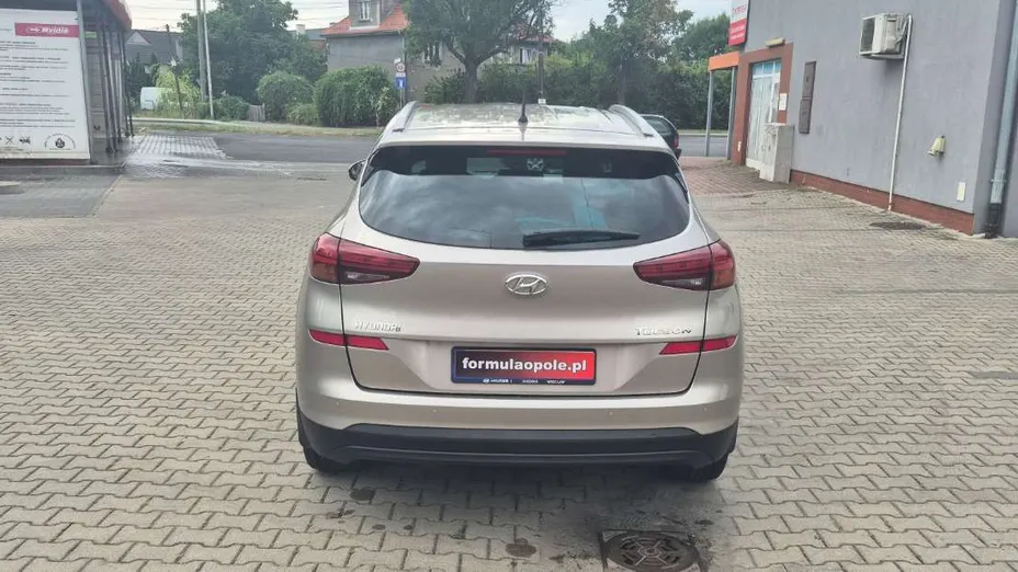 HYUNDAI Tucson -