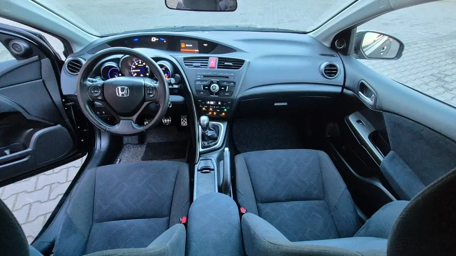 HONDA Civic -
