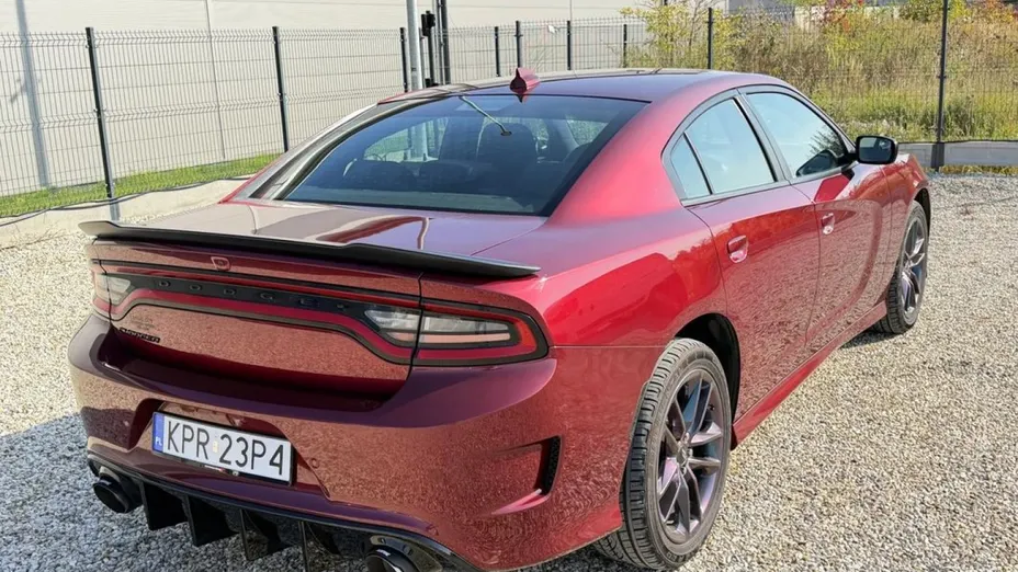 DODGE Charger -
