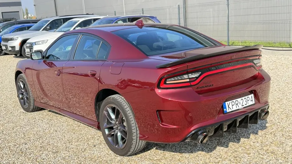 DODGE Charger -