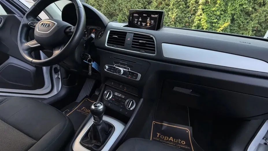 AUDI Q3 -