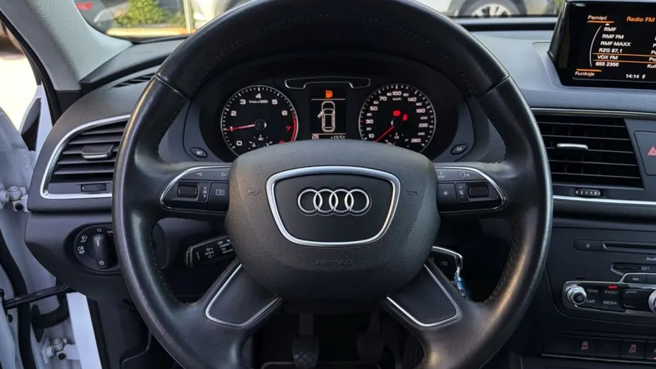 AUDI Q3 -