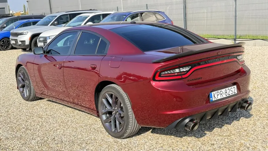 DODGE Charger -