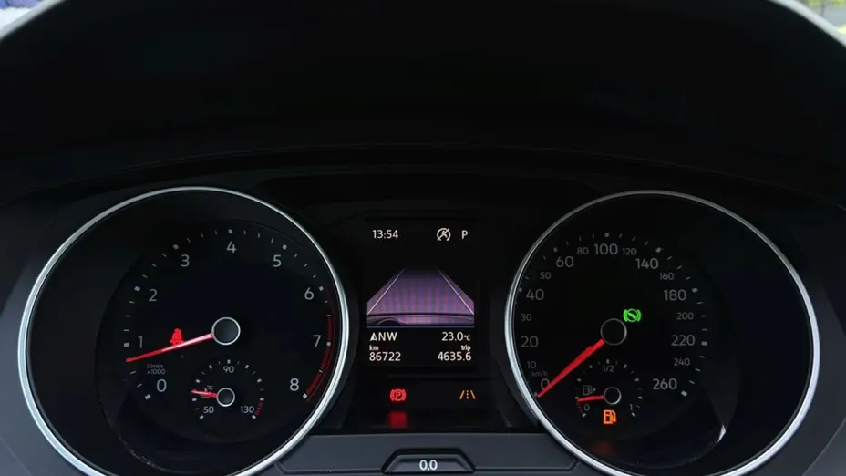 VOLKSWAGEN Tiguan -