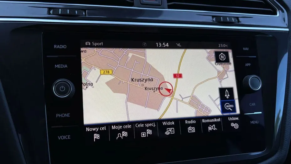 VOLKSWAGEN Tiguan -
