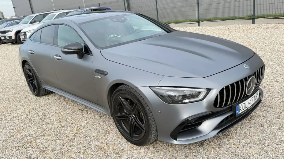 MERCEDES-BENZ AMG GT -