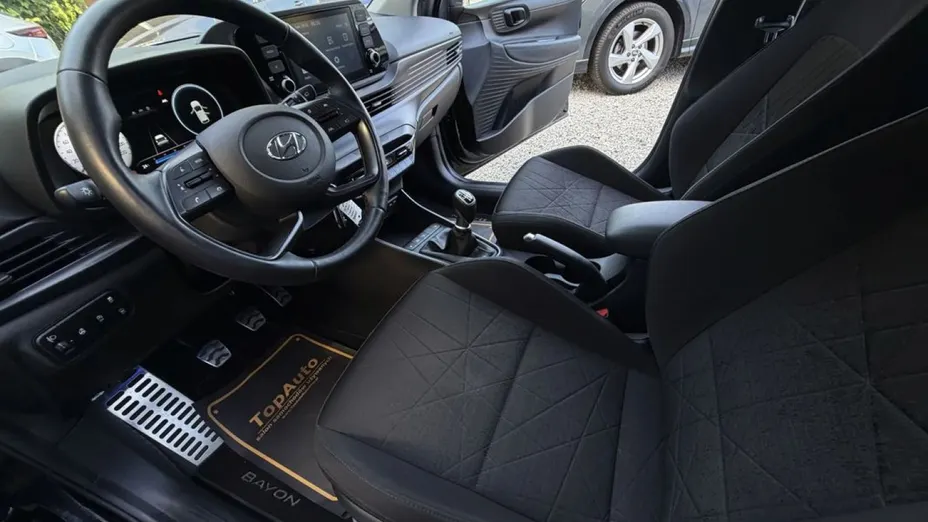 HYUNDAI Bayon -