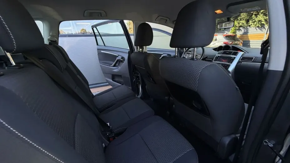 TOYOTA Verso -