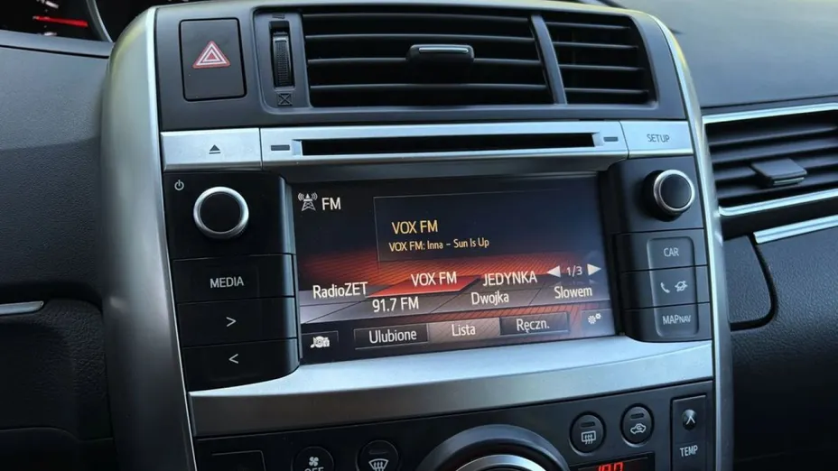 TOYOTA Verso -