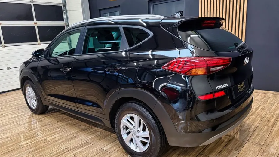 HYUNDAI Tucson -