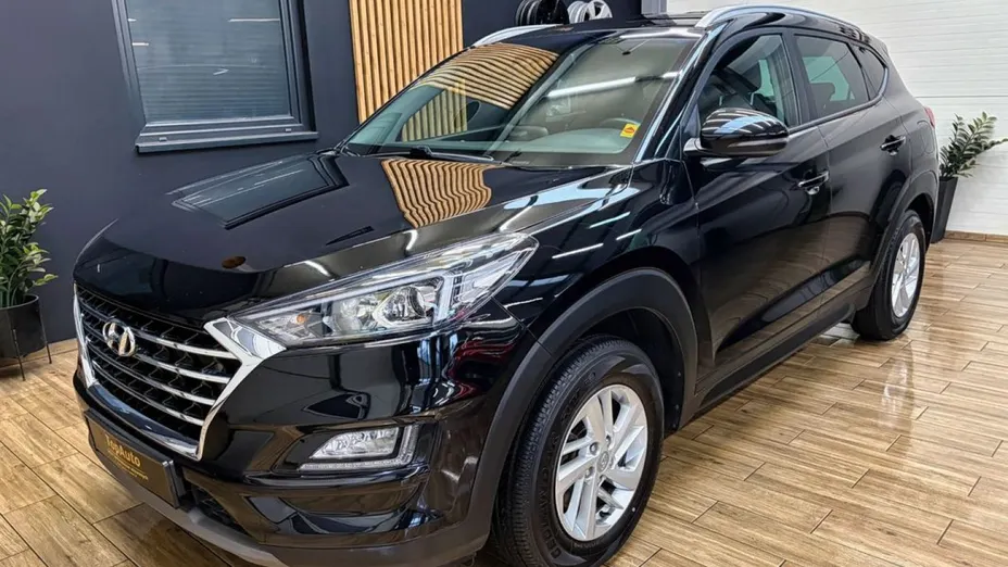 HYUNDAI Tucson -
