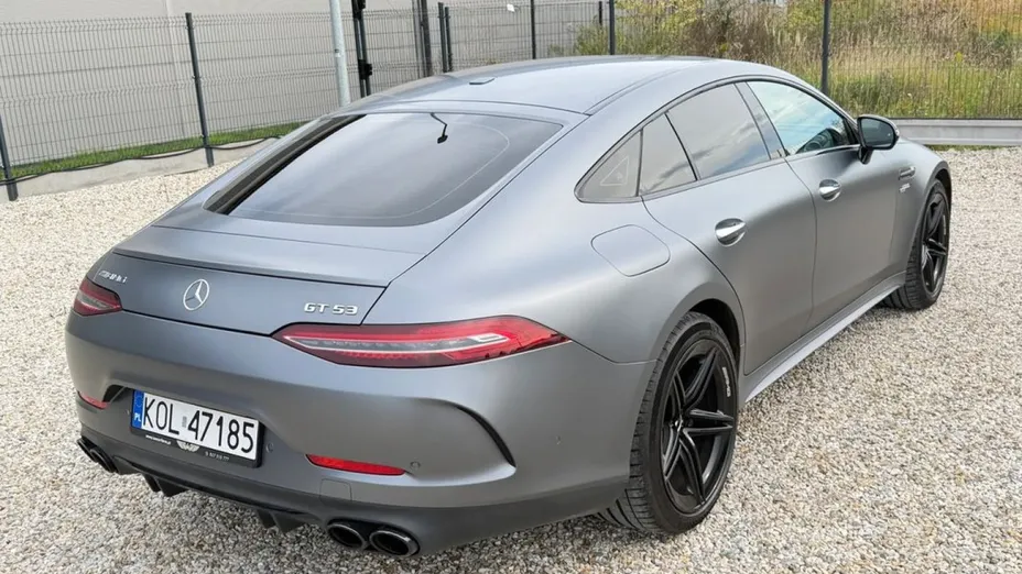 MERCEDES-BENZ AMG GT -