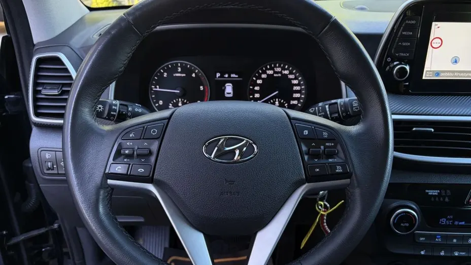 HYUNDAI Tucson -