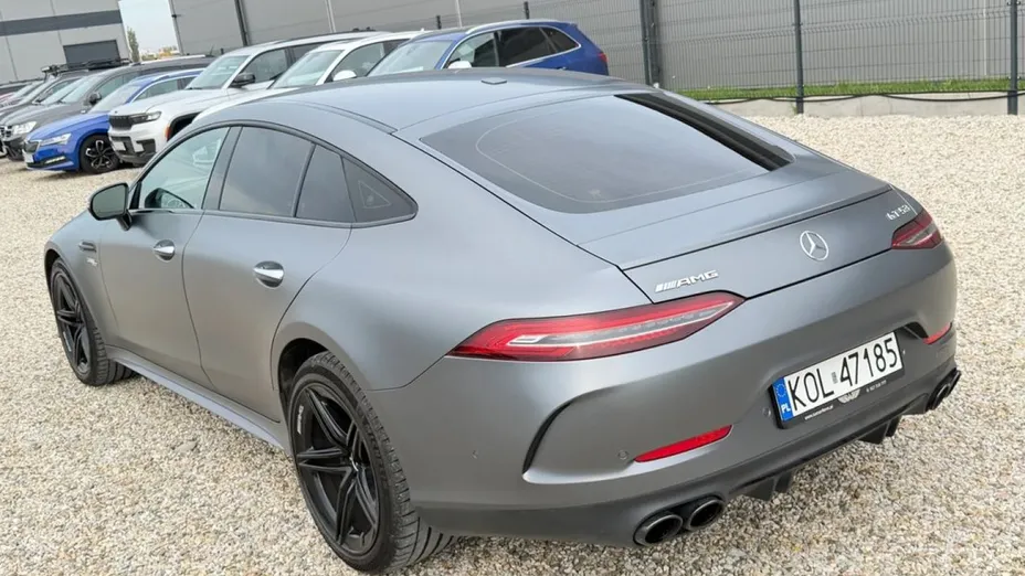 MERCEDES-BENZ AMG GT -