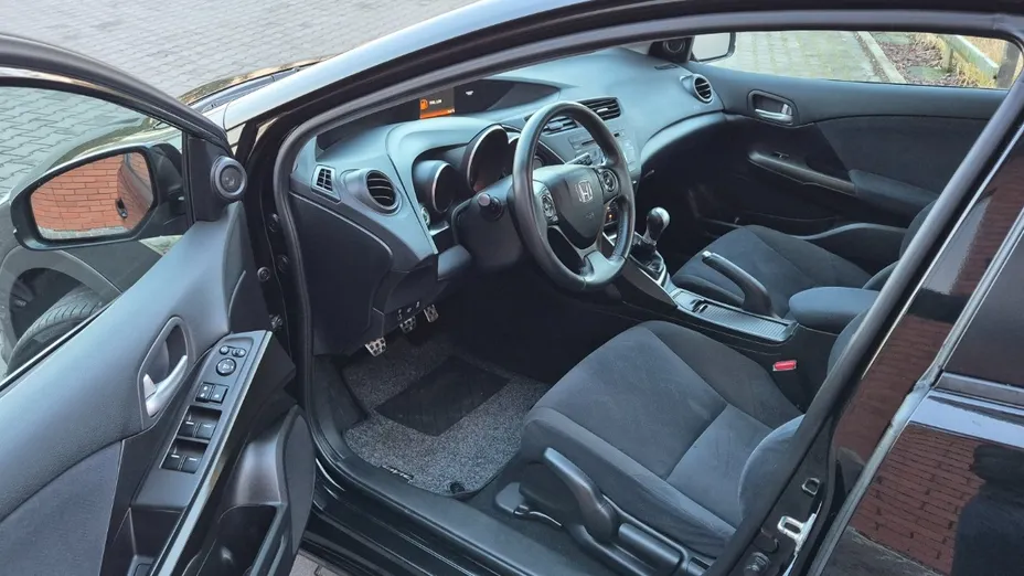 HONDA Civic -