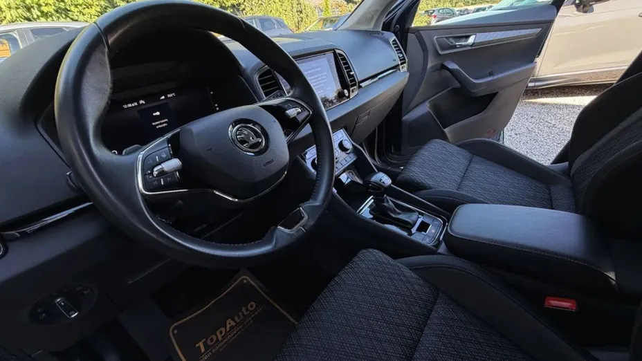 SKODA Karoq -