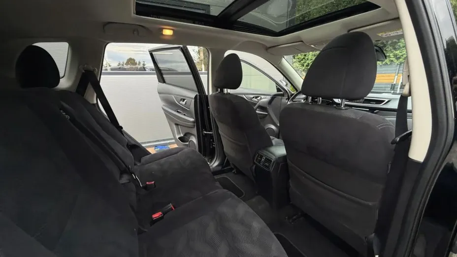 NISSAN X-Trail -