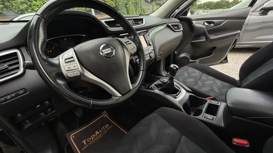 NISSAN X-Trail -