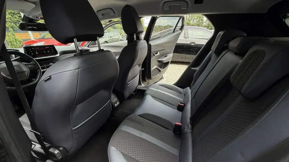 PEUGEOT 2008 -